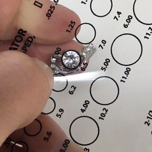 1 ct. CZ Heart Setting Fashion Ring (H15) - Picture 5 of 6